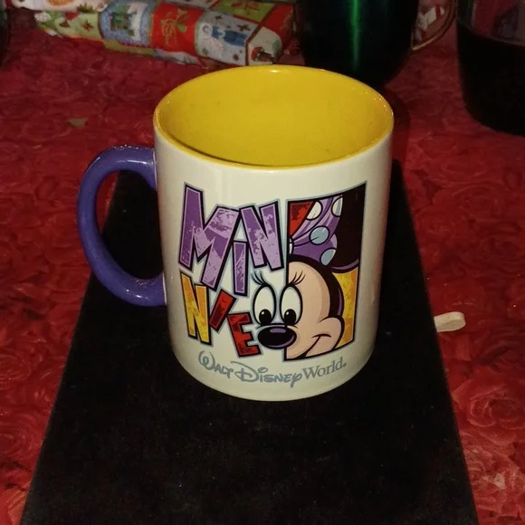 Disney Minnie Mouse Mug - Purple and Yellow Interior - Picture 3 of 5